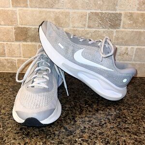 Nike Light Gray and White Men’s Running Sneakers